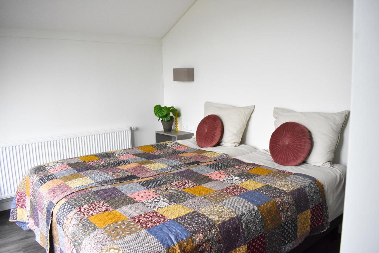 Buiteninn Het Overveen Hotel Рийсен Екстериор снимка